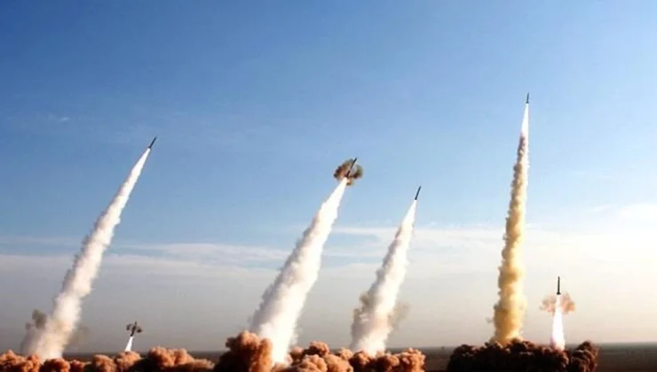 Hizbullah’tan Siyonist İşgal Rejimine Füze Operasyonu: 5 Askeri Üs Hedef Alındı