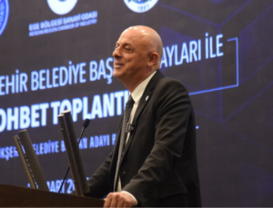 Ümit Özlale’den flaş karar: CHP’ye katılıyor