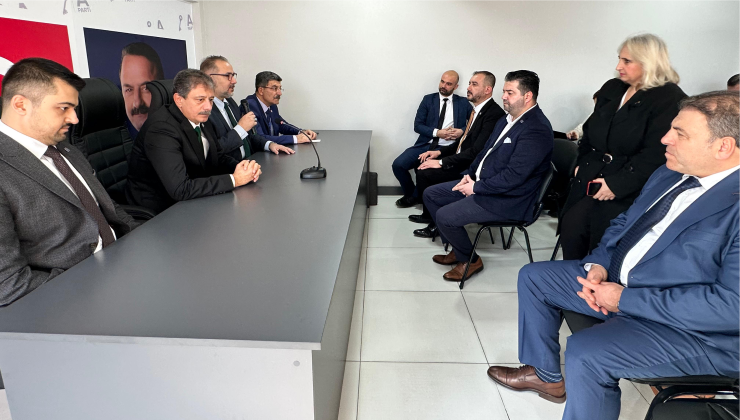 Anahtar Parti İzmir’de sahaya indi 3 Anahtar Parti İzmir’de sahaya indi ozkanizmir3