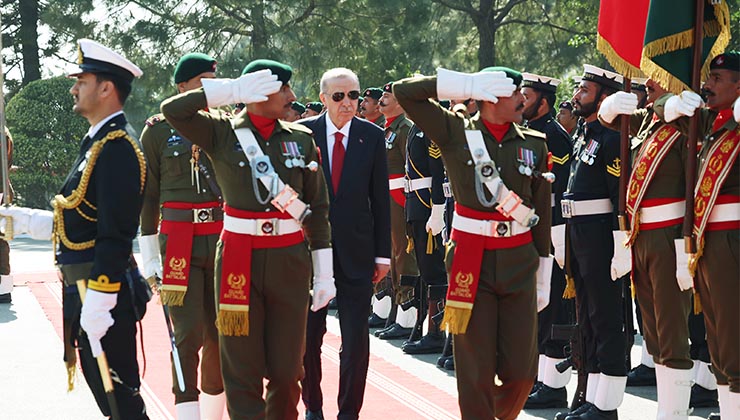 Başbakan Şerif, Cumhurbaşkanı Erdoğan’ı resmî törenle karşıladı