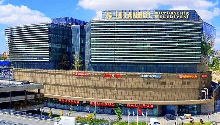 İBB’ye yönelik operasyonda göz altına alınan 17 kişi adliyeye sevk edildi