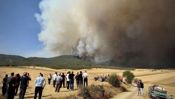 Sakarya’daki orman yangını Bilecik’e sıçradı: 4 köy tahliye edildi