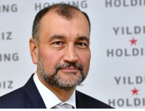 TÜGVA Kampında Murat Ülker Protestosu: “Filistin Bayrağının Önünde Konuşurken Utanmadın mı?”