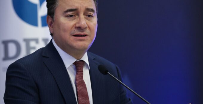 Ali Babacan Çorum’da şehit ve gazi aileleri ile buluştu: Bu ülkenin size borcu var