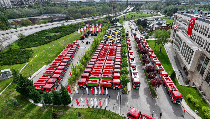 Orman yangınlarıyla mücadele için dev filo kuruldu: Yeni araçlar yola çıktı 2 Orman yangınlarıyla mücadele için dev filo kuruldu: Yeni araçlar yola çıktı Orman yanginlariyla mucadele icin dev filo kuruldu Yeni aracla r 2yola cikti
