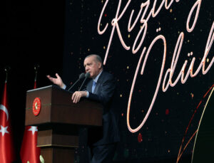 Cumhurbaşkanı Erdoğan Türk Kızılay Ödülleri töreninde konuştu: Yerli ilaç müjdesi