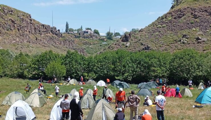 Hınıs dağlarında heyecan zirve yaptı: Ekstrem sporlar rüzgarı 2 Hınıs dağlarında heyecan zirve yaptı: Ekstrem sporlar rüzgarı hinis 3