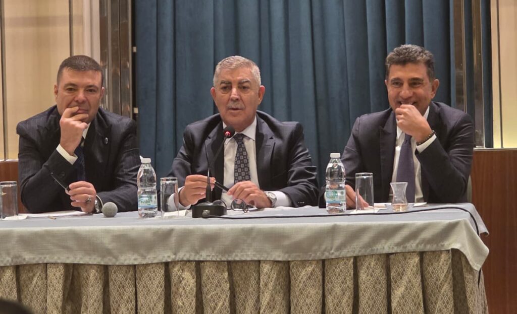 Kırşehirli iş dünyasından ATO seçimleri öncesi kritik hamle 2 Kırşehirli iş dünyasından ATO seçimleri öncesi kritik hamle WhatsApp Image 2026 09 04 at 15.48.54 6 e1788965906826